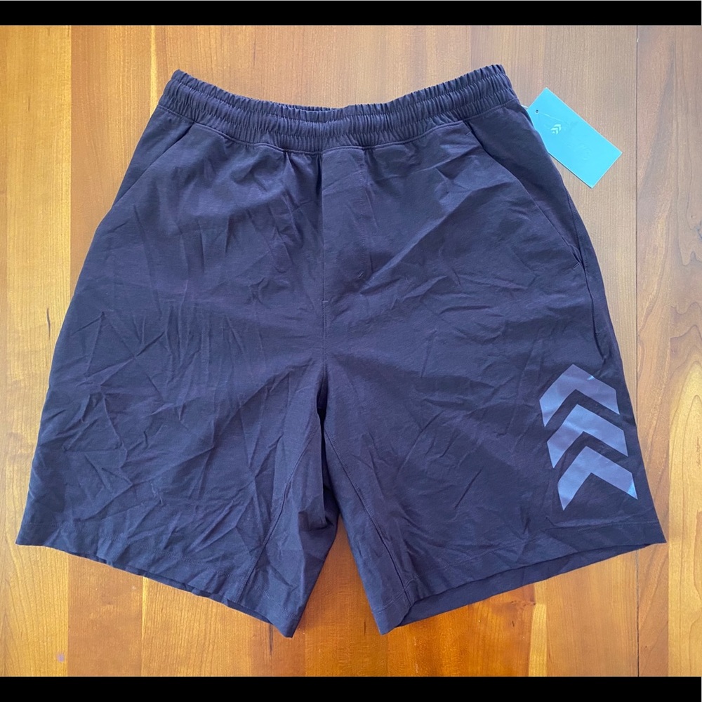 Lululemon Barry’s Bootcamp Pace Breaker Shorts 9’’ - Picture 1 of 7